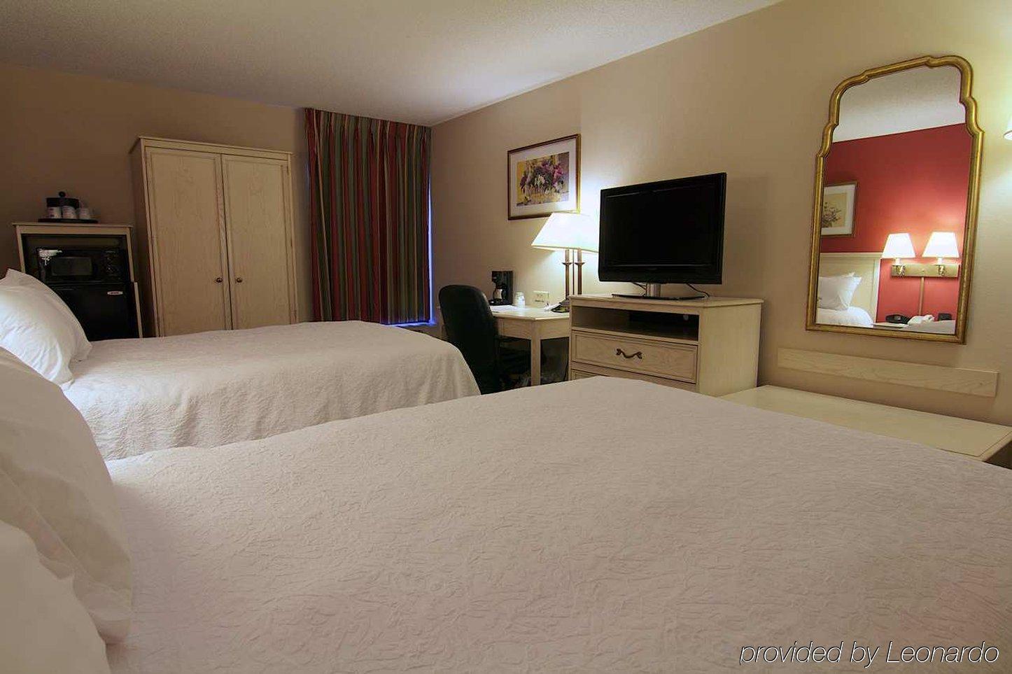 Hampton Inn Winchester-University/ Mall Exteriér fotografie