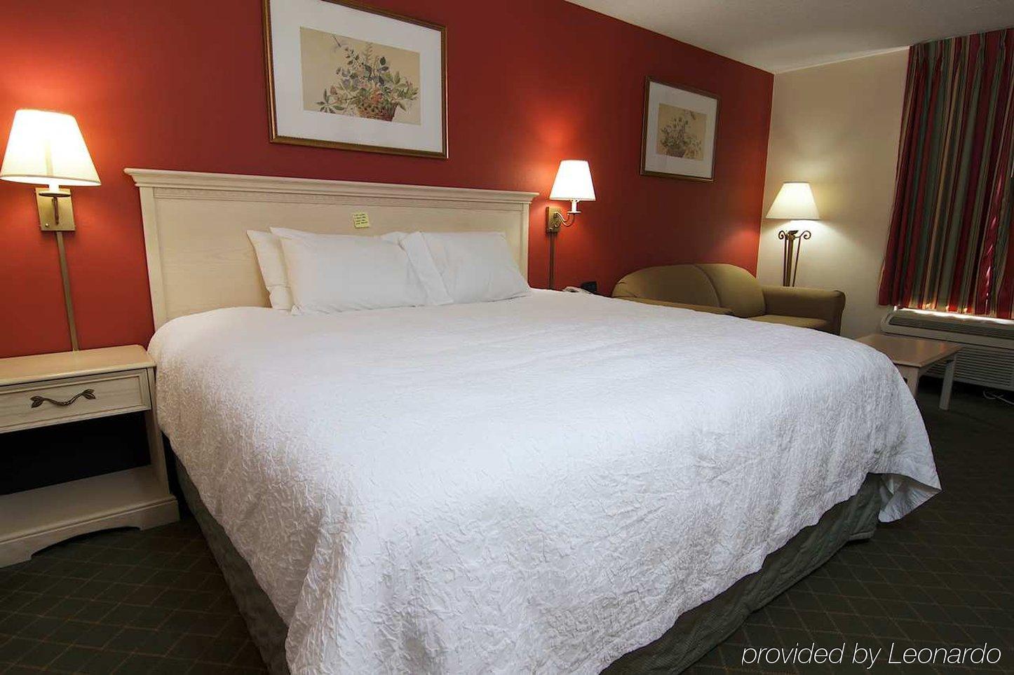 Hampton Inn Winchester-University/ Mall Exteriér fotografie